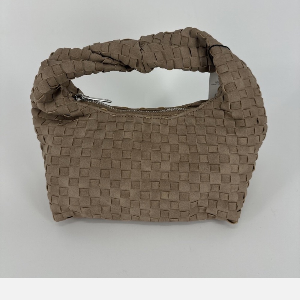 Elegant Tan Woven Handbag